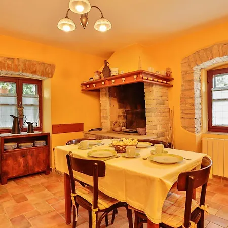 Family Friendly House With A Swimming Pool Sveti Kirin, Istria - Sredisnja Istra - 23761 Светвинченат