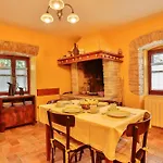 Family Friendly House With A Swimming Pool Sveti Kirin, Istria - Sredisnja Istra - 23761 Svetvinčenat