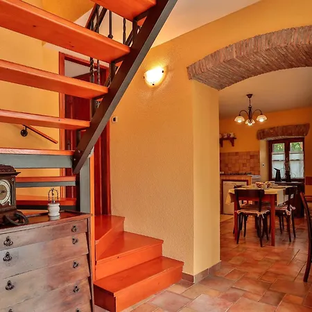 Family Friendly House With A Swimming Pool Sveti Kirin, Istria - Sredisnja Istra - 23761 펜션 *