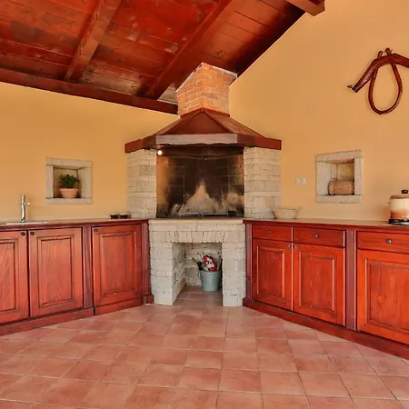 Family Friendly House With A Swimming Pool Sveti Kirin, Istria - Sredisnja Istra - 23761 Svetvinčenat