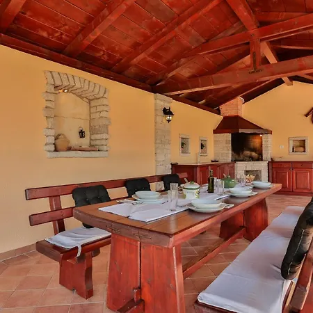 Family Friendly House With A Swimming Pool Sveti Kirin, Istria - Sredisnja Istra - 23761 *
